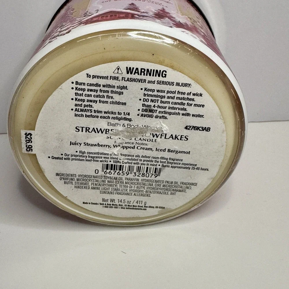 Bath & Body Works 3-wick Scented Candle STRAWBERRY SNOWFLAKES